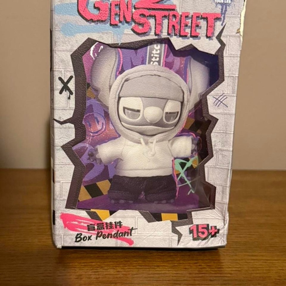 Disney Stitch Gen‎ Z Street Box Pendant